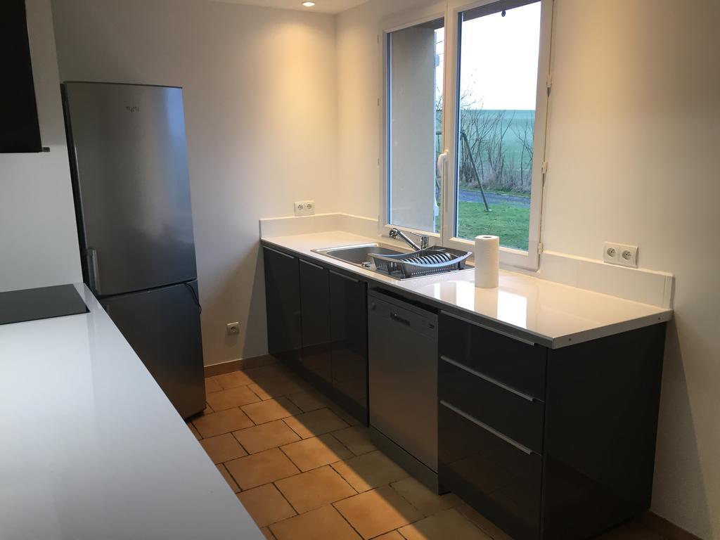 Les Gites Du Vieux Frene Longavesnes Luaran gambar